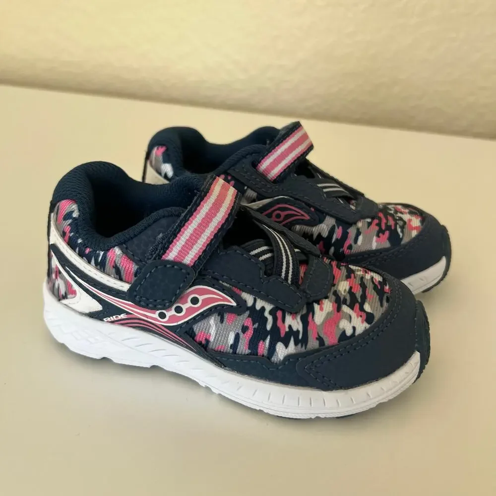Saucony Ride 10 JR Navy Pink Camo Girls Sneakers Size 7W